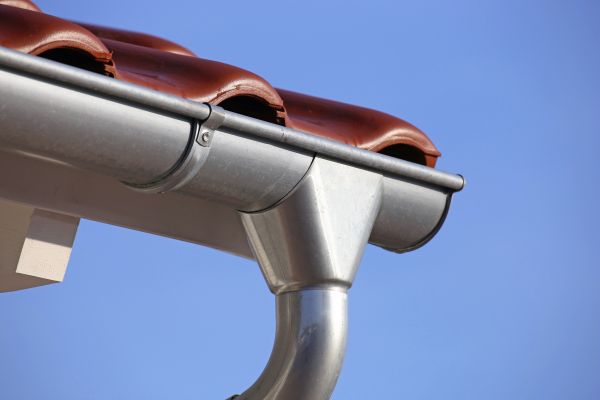 Steel Gutters Service in Valencia