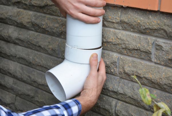 Drainage Downspout Repair in Valencia