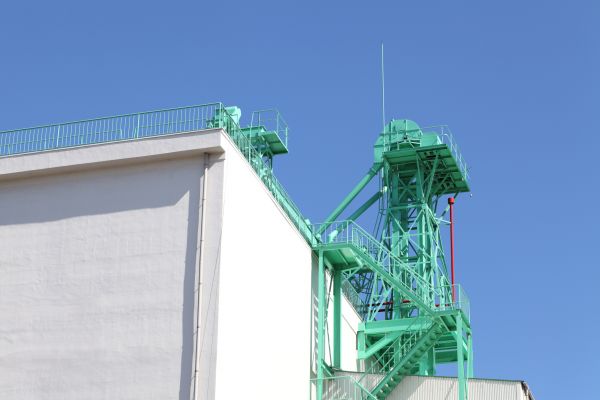 Industrial Gutter Installation in Valencia