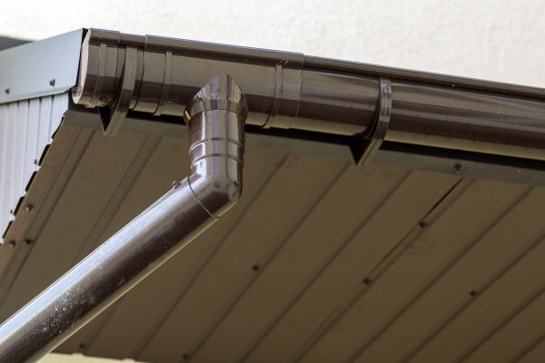Steel Gutter Repair in Valencia