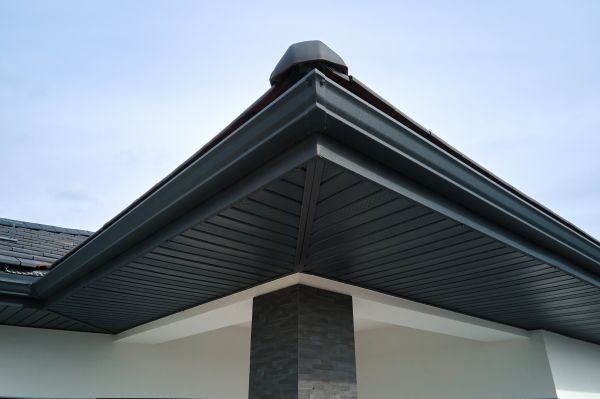 Metal Gutter Installation in Valencia