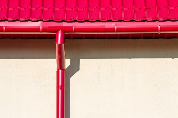 Downspout Reattachment in Valencia