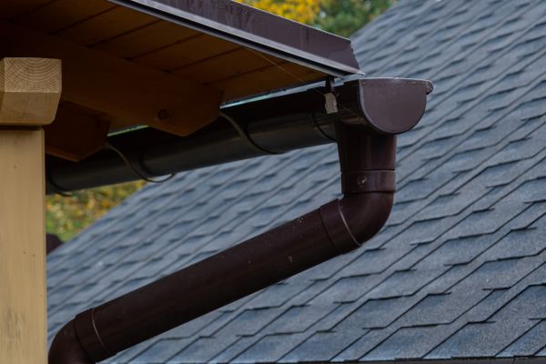 Gutter Drainage System Repair in Valencia